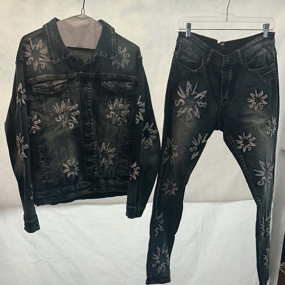 Valabasas Blue Denim Jacket and Jeans Set with Gray Pattern